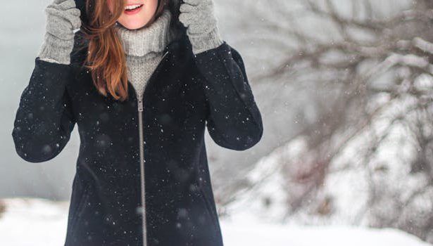 Transform a casual outfit into an elegant one by adding just a well-tailored jacket